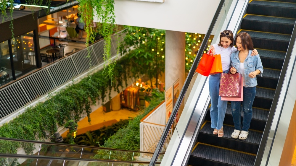 Why Shopping Malls Need Panoramic Views